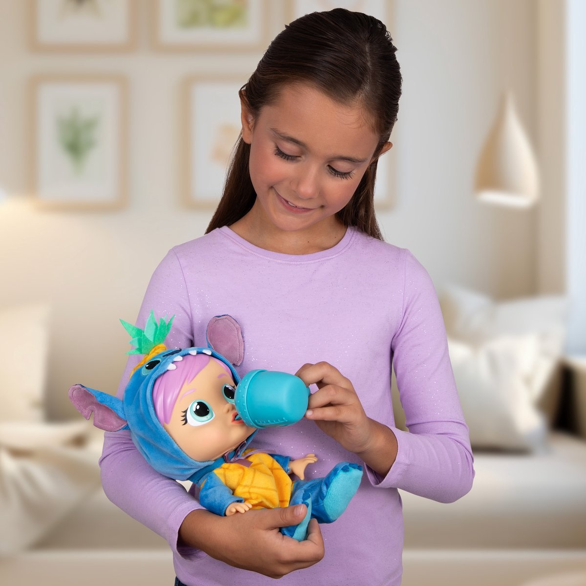 IMC Toys Cry Babies Loving Care Disney Stitch - Bambola Interattiva che Piange Lacrime Vere con Pigiama Personalizzato e Accessori