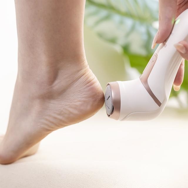 Cecotec Lima per piedi elettrica SkinCare - Batteria ricaricabile al litio, autonomia 100 minuti, funzione aspirazione, 2 modalità e 3 dischi con grammature diverse