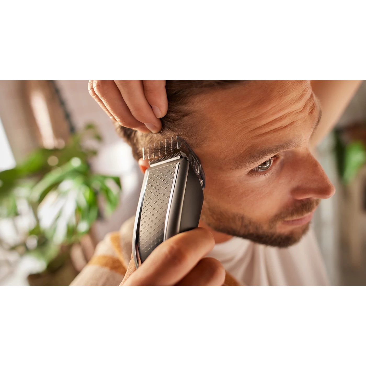 Philips Hair Clipper Series 5000 HC5630/15 - Regolacapelli Lavabile con Tecnologia Trim-n-Flow Pro e DualCut, 28 Lunghezze da 0,5 mm a 28 mm, Autonomia 90 Minuti