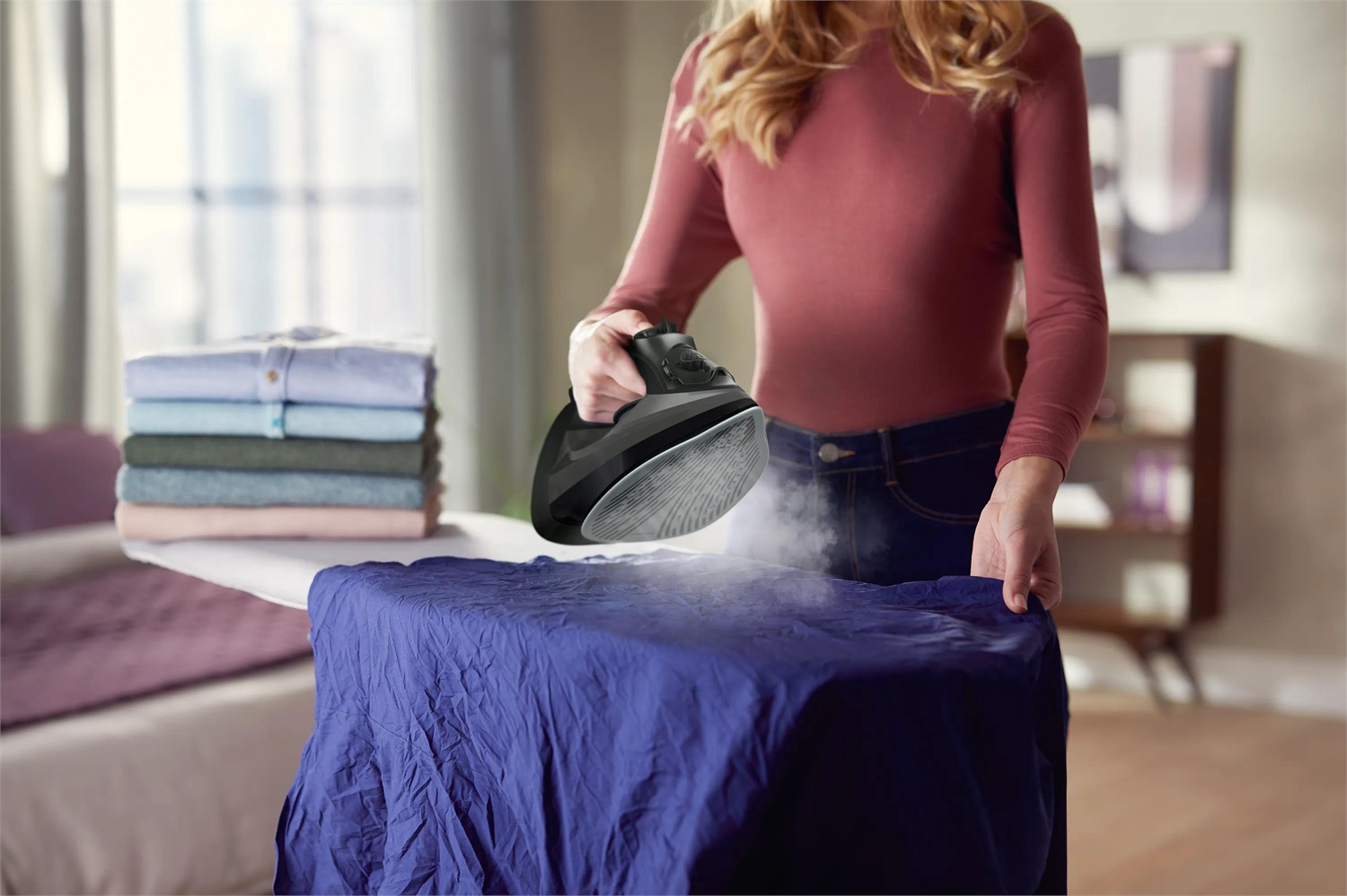 Philips Ferro da Stiro a Vapore Serie 5000 DST5040/80 - Potenza 2600W, Vapore Continuo 45 g/min, Colpo di Vapore 200 g, Piastra SteamGlide Plus, Serbatoio 320 ml, Lunghezza Cavo 2 m