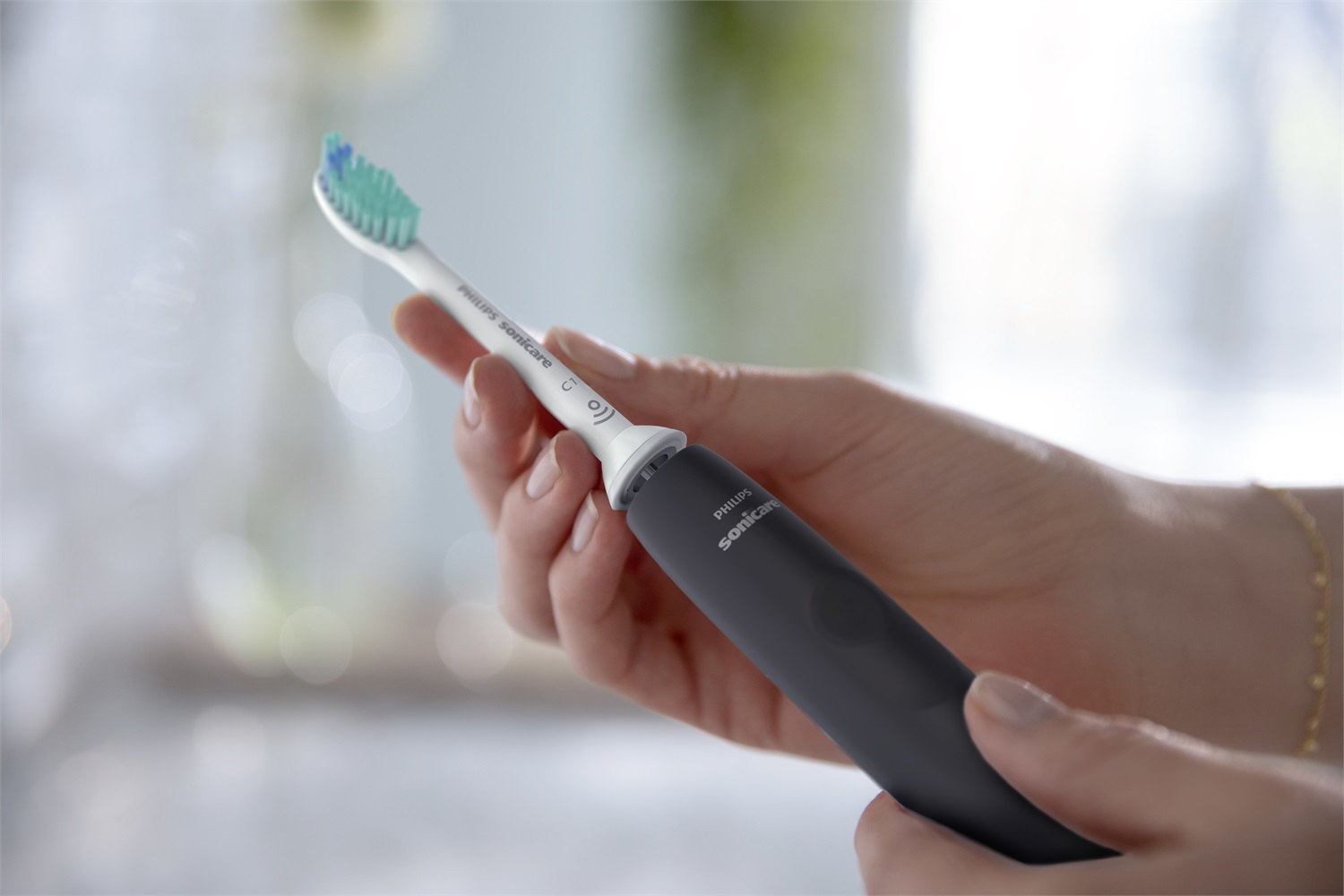 Philips Sonicare 3100 Series Spazzolino Elettrico Sonico HX3675/15 - Confezione Doppia Nero/Rosa con Sensore di Pressione e Timer