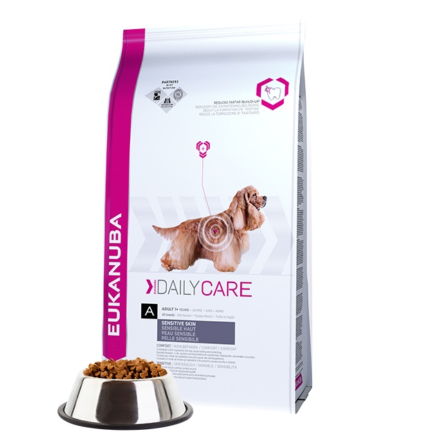 Eukanuba Daily Care Adult Sensitive Skin Cibo Secco per Cani 2,3 kg - Ipoallergenico per Pelle Sensibile