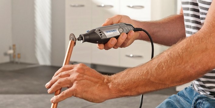 Dremel 3000JS Multiutensile Rotativo 130 W con Albero Flessibile e 25 Accessori