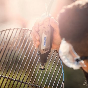 Dremel 3000 Utensile Multifunzione Rotativo 130 W con 5 Accessori, Velocità Variabile e Sistema di Cambio Rapido EZ Twist