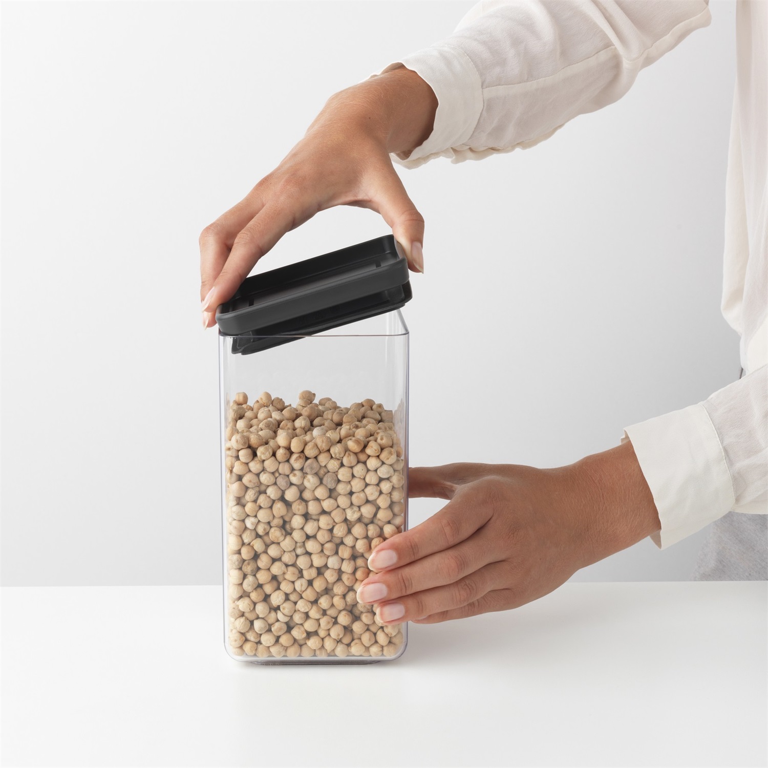 Brabantia Tasty Barattolo Quadrato Impilabile in Plastica Dark Grey 1.6L