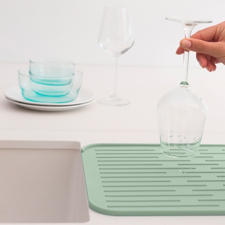 Brabantia Sinkside Tappetino Scolapiatti in Silicone Verde Jade - Pieghevole, Lavabile in Lavastoviglie, 33 x 44 x 1 cm