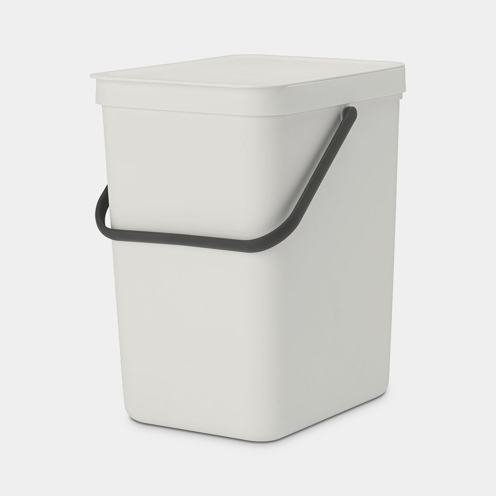 Brabantia Pattumiera Sort & Go 25L - Cestino Grande per Raccolta Differenziata - Grigio Chiaro - Coperchio Aperto, Maniglia e Fissaggio a Muro