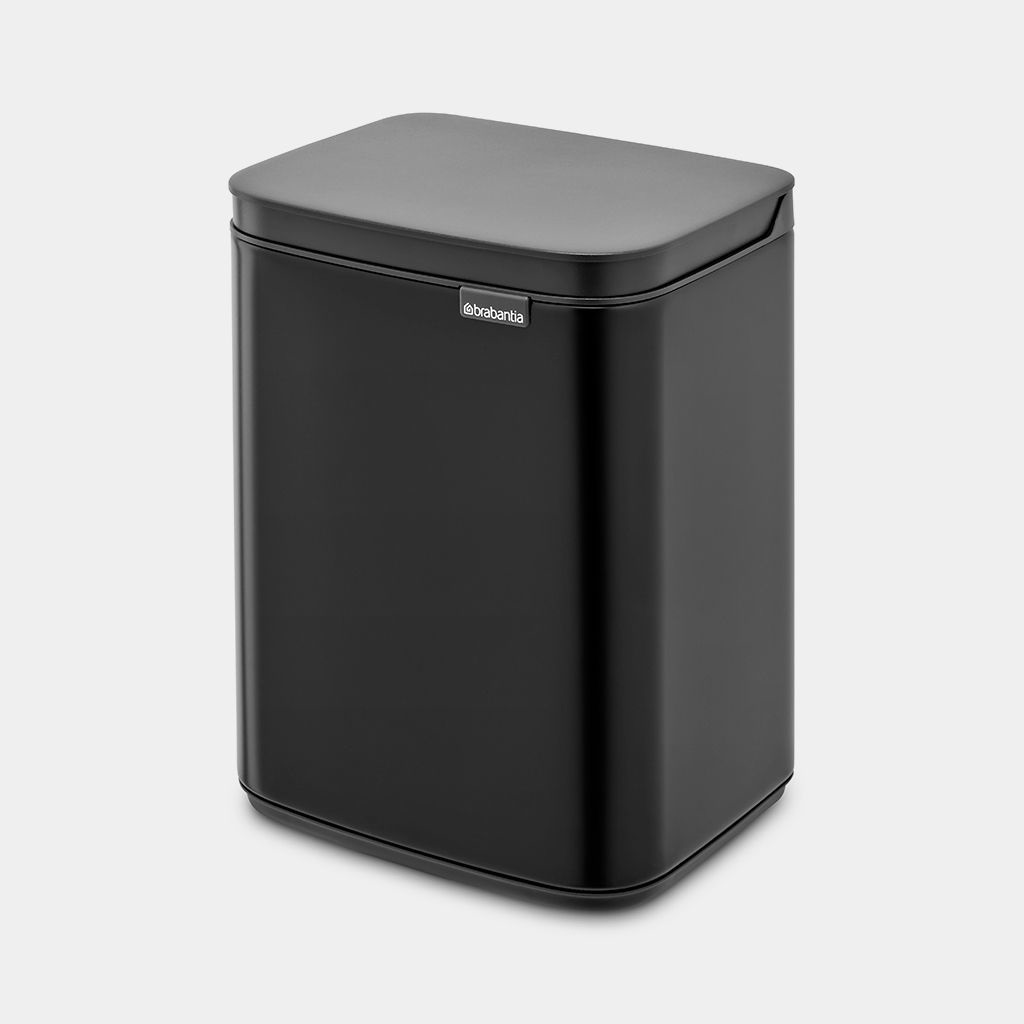 Brabantia Pattumiera Bo 4L - Cestino Compatto ed Elegante con Apertura Soft, Appendibile a Parete, Nero Opaco