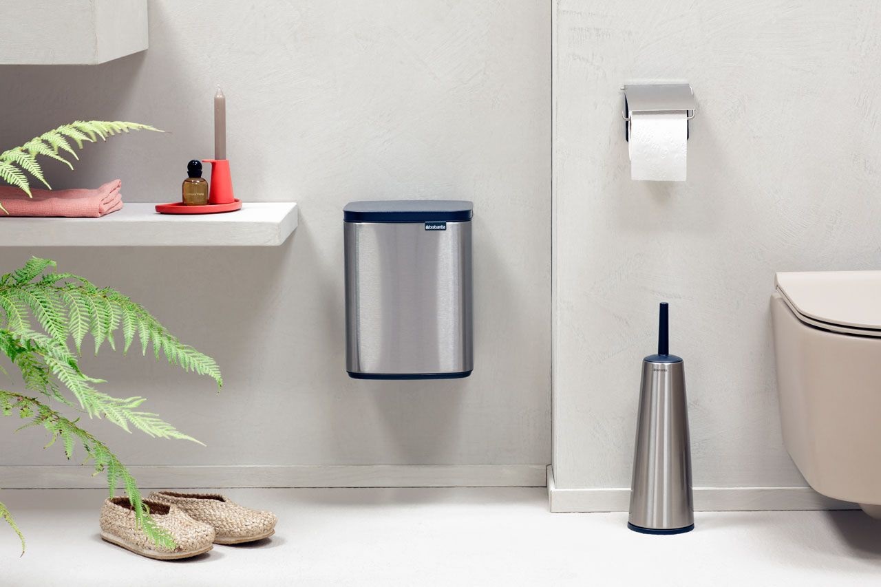 Brabantia Bo Pattumiera 7 L in Acciaio Rettangolare - Soft Close, Appendibile a Parete, Ideale per Bagno e Camera da Letto