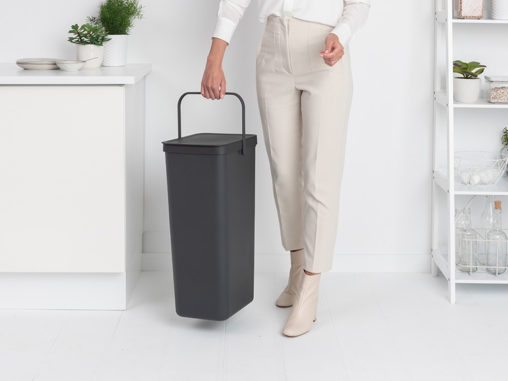 Brabantia Sort & Go Pattumiera per Raccolta Differenziata 40 L Rettangolare Grigio - Salvaspazio e Facile da Svuotare