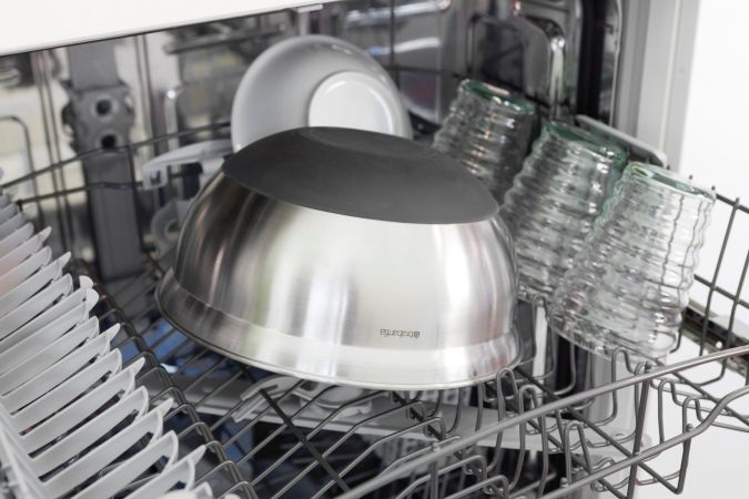 Brabantia Mixing Bowl Ciotola Graduata 3L con Base in Silicone Antiscivolo, Diametro 26 cm, Acciaio Inox Satinato