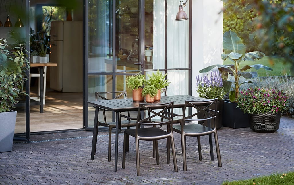 Keter Tavolo Metalea da Giardino in Resina Effetto Metallo Rettangolare 146x87x75 cm per 6 Persone