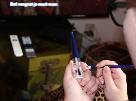 Herome Rimuovi Cuticole 10 ml - Ammorbidisce e Rende Elastiche le Cuticole, Favorisce la Crescita delle Unghie