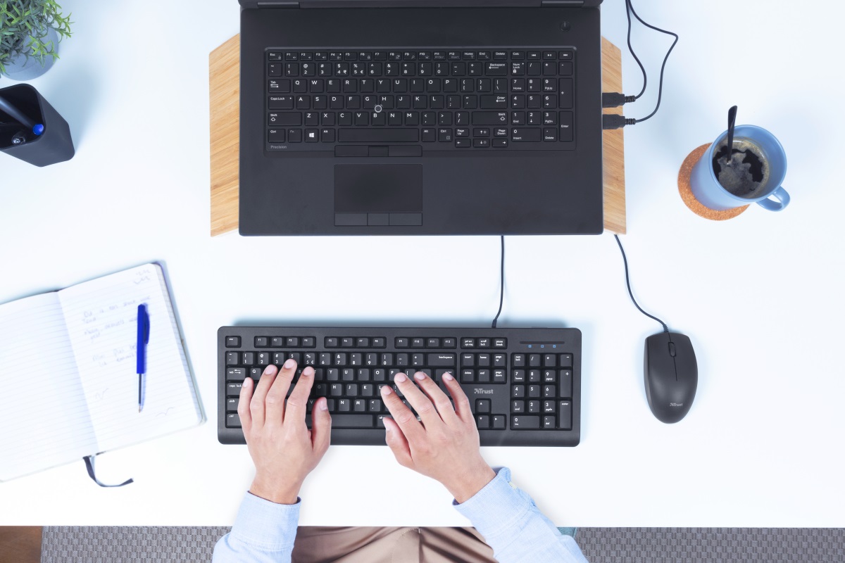 Trust Primo Tastiera Integrale USB QWERTY Italiano Silenziosa e Resistente agli Sversamenti - Nero