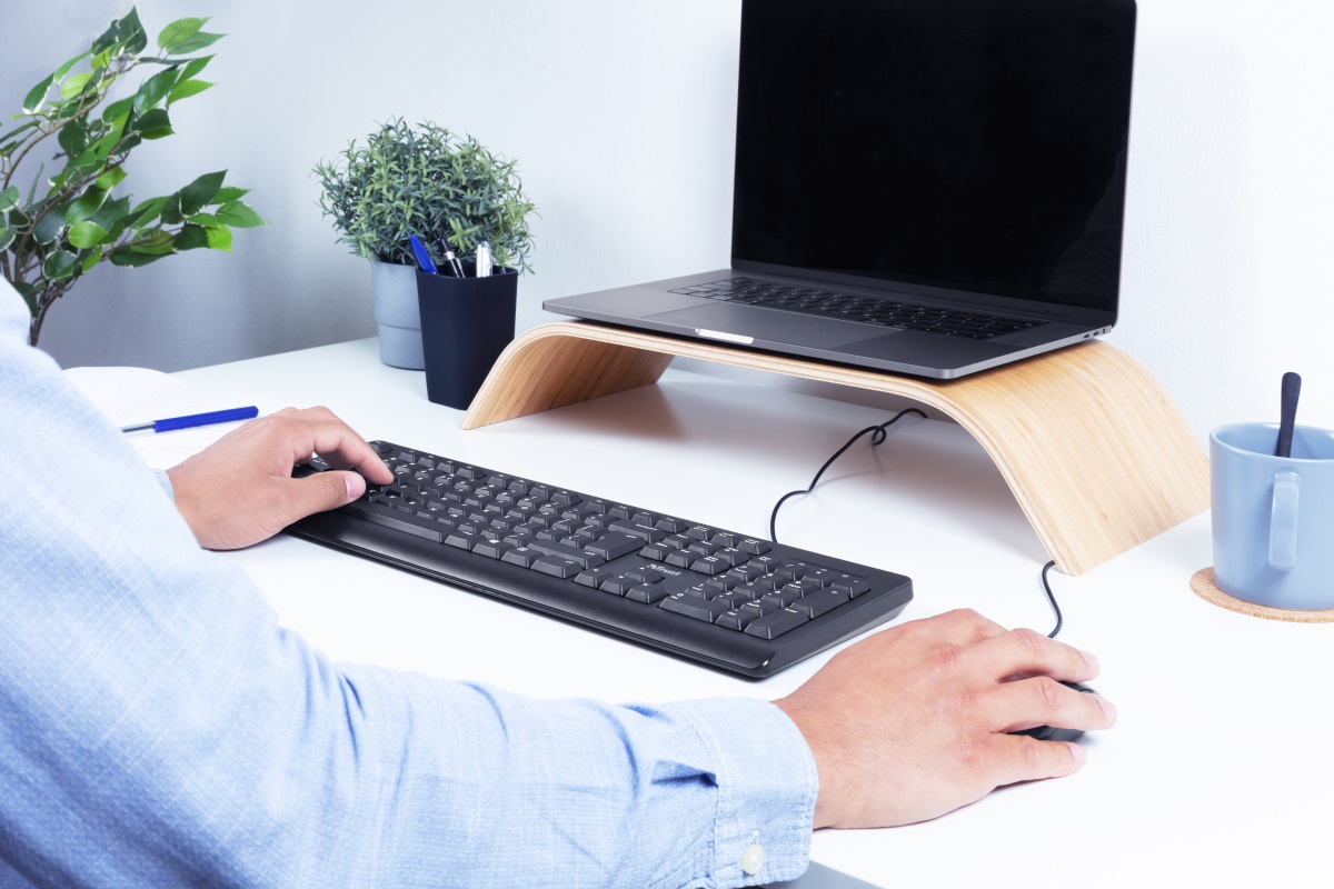 Trust Primo Tastiera Integrale USB QWERTY Italiano Silenziosa e Resistente agli Sversamenti - Nero