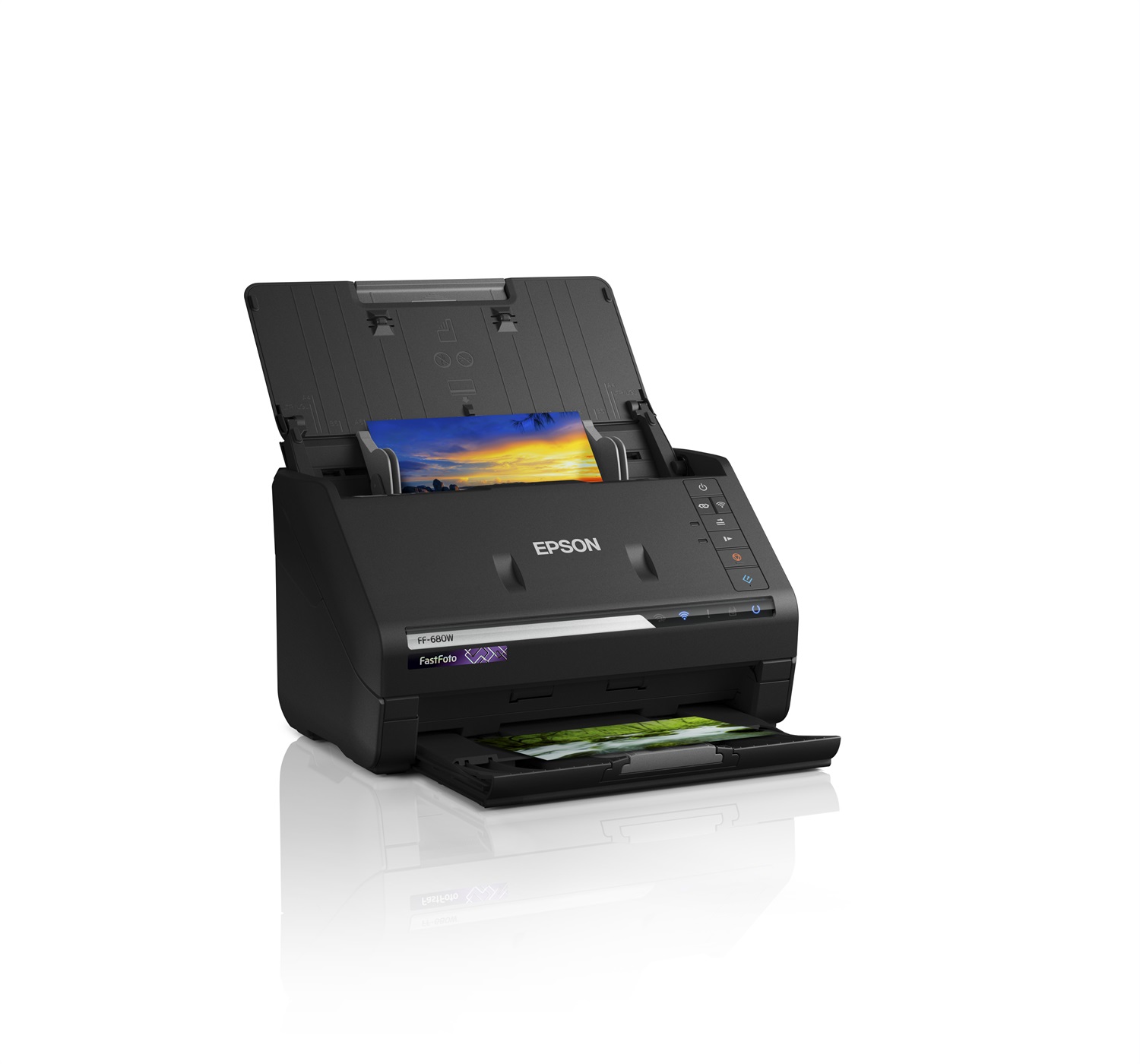Epson FastFoto FF-680W - Scanner Fotografico A4, 600 x 600 DPI, Alimentatore Automatico, Wi-Fi, Scansione Fronte Retro