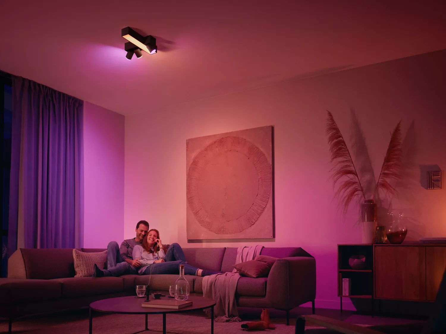 Philips Hue Centris Lampada a Croce con 3 Faretti, Dimmerabile, 16 Milioni di Colori, Controllo App e Compatibile con Amazon Alexa, Nero