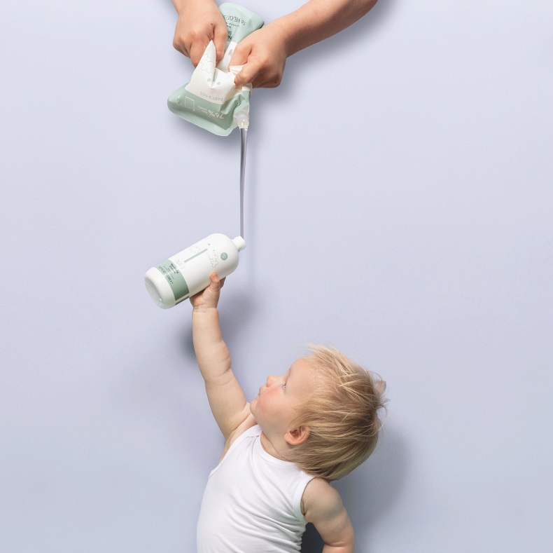 NAÏF Shampoo Nutriente per Bambini 500 ml - Deterge e Cura con Ingredienti Naturali, Non Irrita gli Occhi