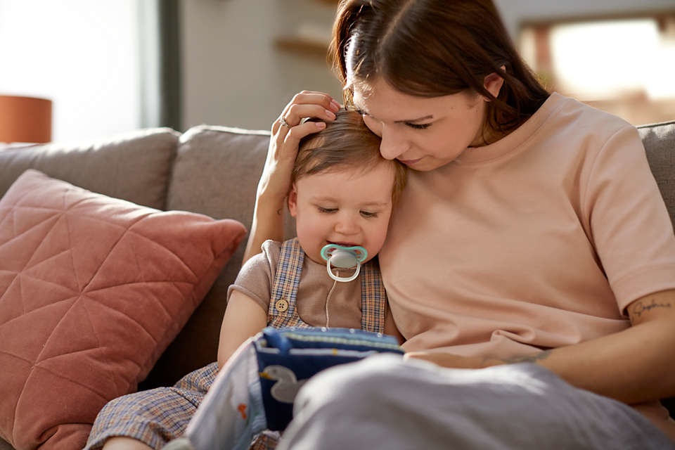 Philips AVENT Ultra Air Succhietto 18 Mesi - 2 Pezzi, Leggero e Traspirante, Ortodontico, Senza BPA