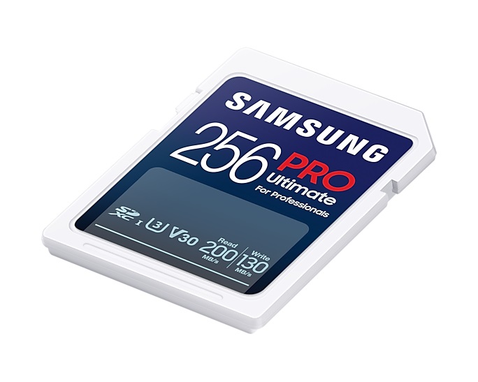 Samsung PRO Ultimate Scheda SD 256 GB SDXC UHS-I U3 - 200 MB/s Lettura, 130 MB/s Scrittura, Inclusa Lettore di Schede USB