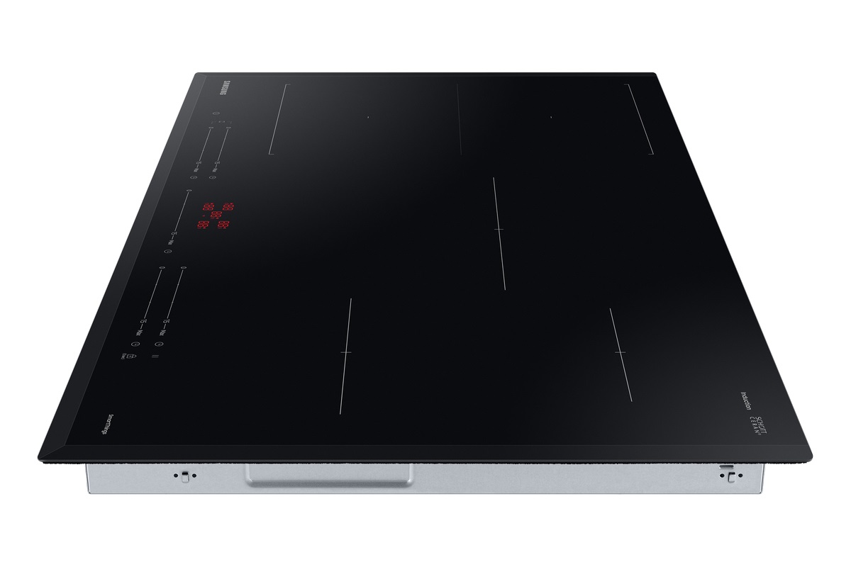 Samsung Piano Cottura a Induzione 80 cm NZ85C5047KK Slim Fit in Vetroceramica Nero con WiFi e 5 Zone Cottura