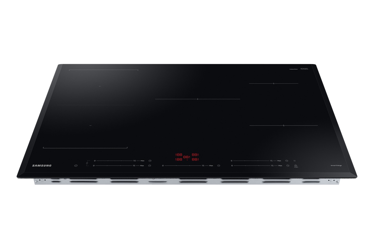 Samsung Piano Cottura a Induzione 80 cm NZ85C5047KK Slim Fit in Vetroceramica Nero con WiFi e 5 Zone Cottura