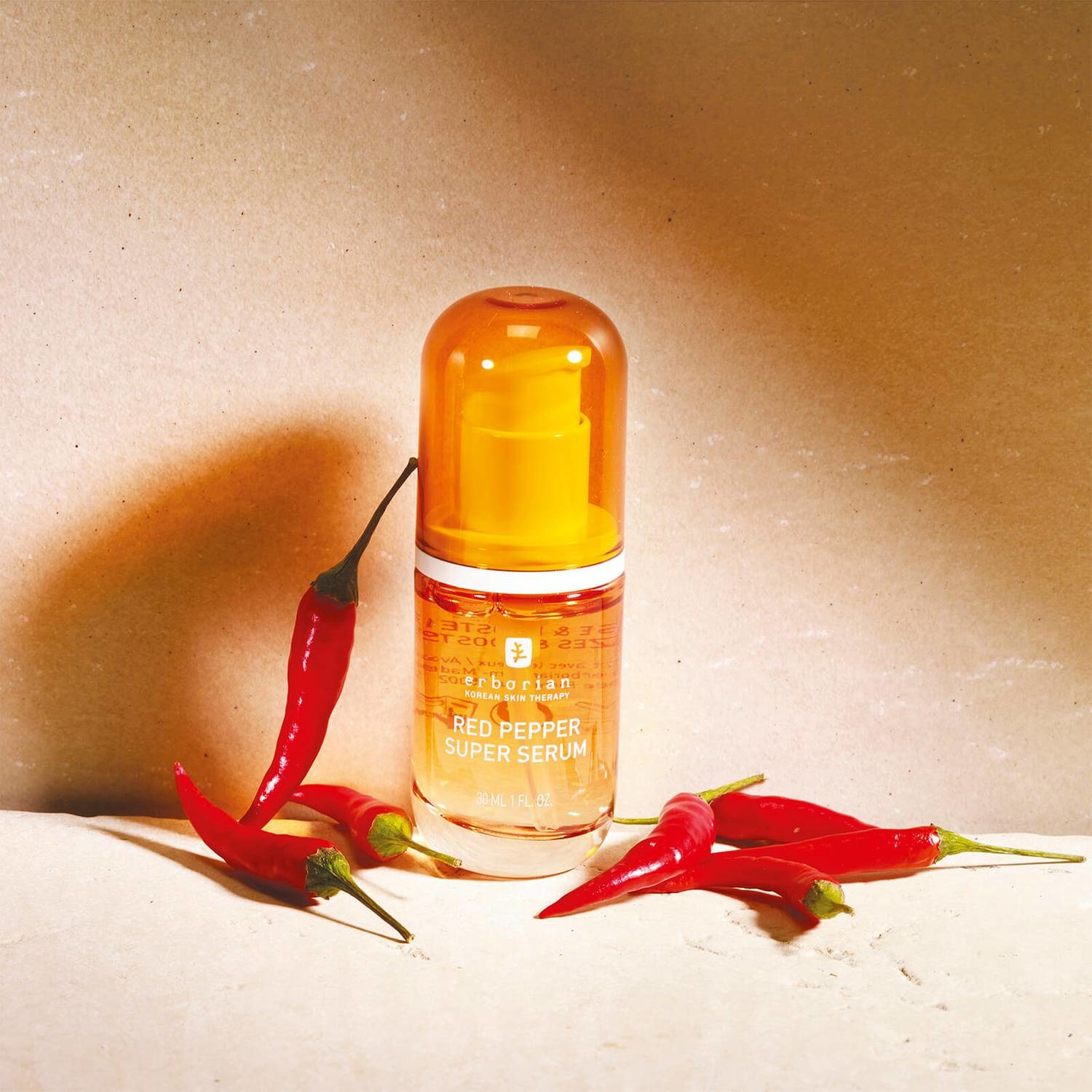 Erborian Red Pepper Super Serum 30ml - Siero Viso Energizzante e Illuminante con 80% di Estratto di Pepe Rosso