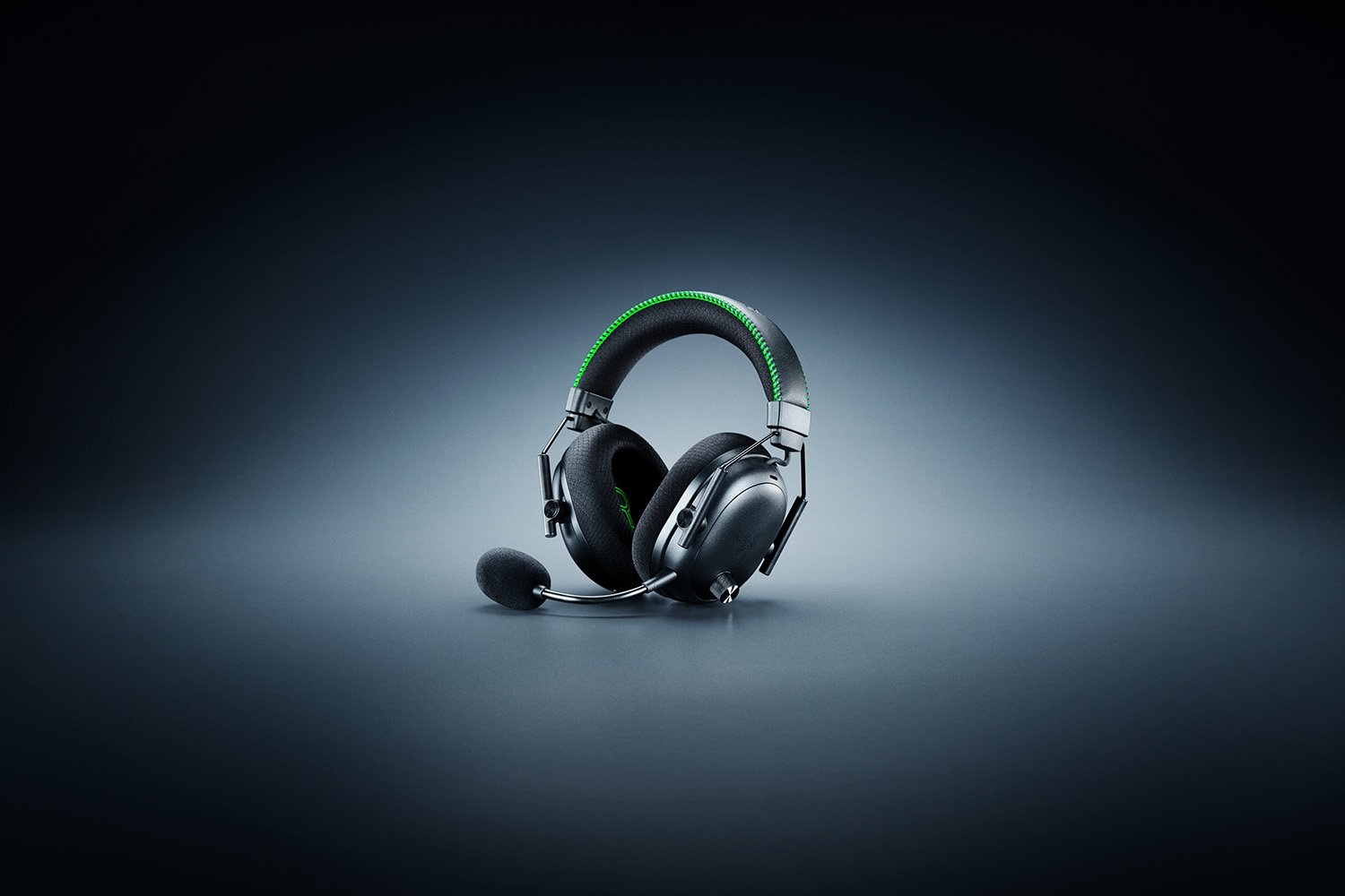 Razer BlackShark V3 Pro - Cuffie wireless per eSport con ANC, Driver TriForce 50mm, HyperSpeed 2,4 GHz e Bluetooth, compatibili con Xbox e PC - Nero