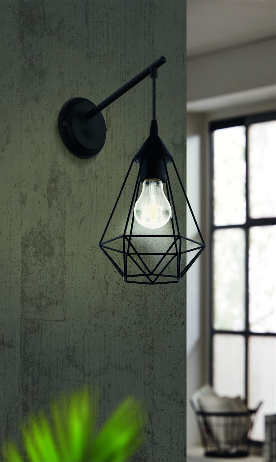 EGLO Tarbes Applique in Metallo Nero con Paralume a Diamante E27 1x60W