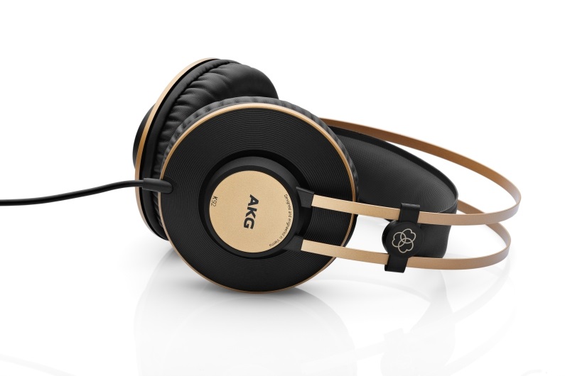 AKG K92 Cuffie Cablato Circumaurale Chiuse per Musica Nero/Oro con Driver da 40mm