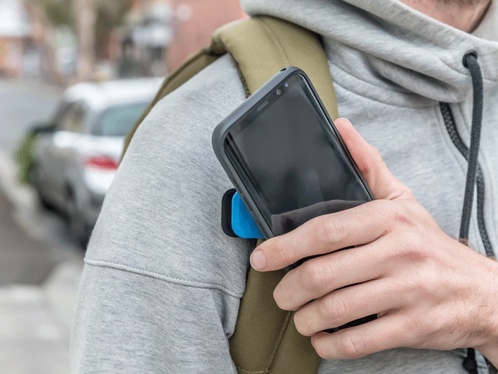 Quad Lock Supporto Belt Clip V3 Universale per Smartphone - Nero e Blu con Sistema di Connessione Dual-Stage
