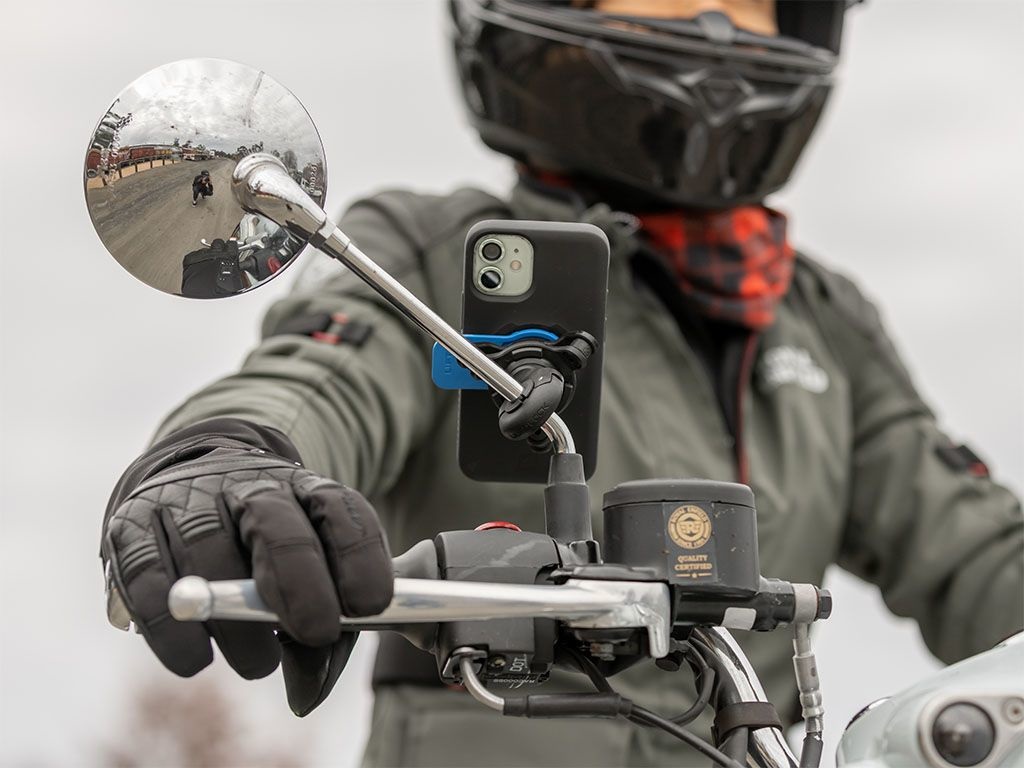 Quad Lock Supporto Specchietto Retrovisore Moto/Scooter - Montaggio Sicuro per Smartphone con Sistema di Connessione Brevettato